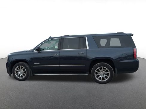 Used 2019 GMC Yukon XL Denali w/ Open Road Package image 3