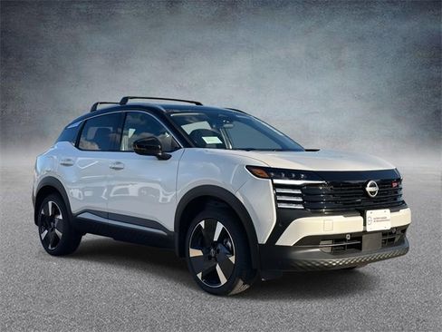 New 2026 Nissan Kicks SR image 1