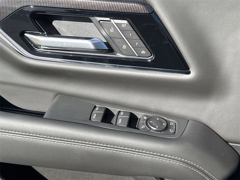 New 2026 GMC Yukon XL Elevation image 15