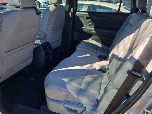 Used 2023 Honda Passport EX-L image 16