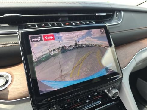 Used 2023 Jeep Grand Cherokee L Summit w/ Advanced Protech Group IV AWD/4WD image 28