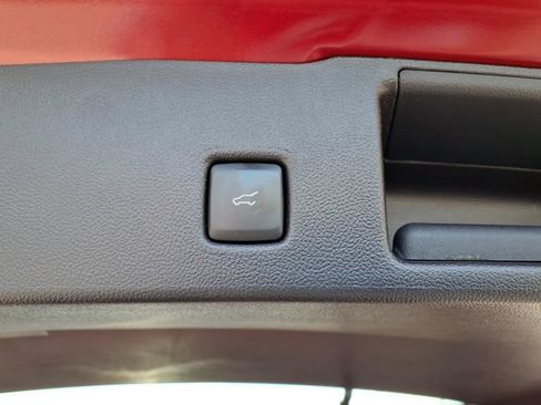 Used 2025 Ford Escape Platinum w/ Premium Technology Package AWD/4WD image 24