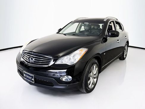 Used 2014 INFINITI QX50 Journey w/ Premium Package RWD image 3