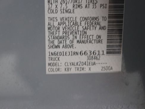 Used 2024 Nissan Frontier Pro-X RWD image 40