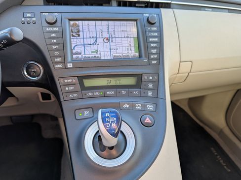 Used 2010 Toyota Prius Two image 29