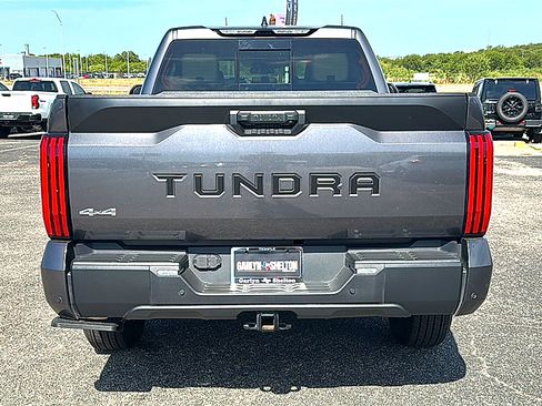 Used 2024 Toyota Tundra SR5 w/ SR5 Premium Package AWD/4WD image 7