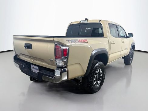 Certified 2020 Toyota Tacoma TRD Off-Road AWD/4WD image 7