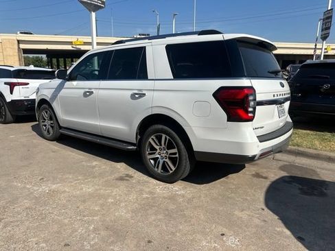 Used 2022 Ford Expedition Limited RWD image 3
