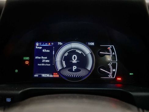 Used 2024 Lexus ES 300h w/ Premium Package image 22