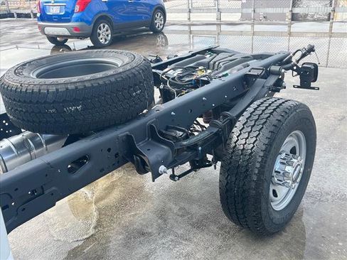 New 2026 Ford F350 XL w/ XL Chrome Package image 13