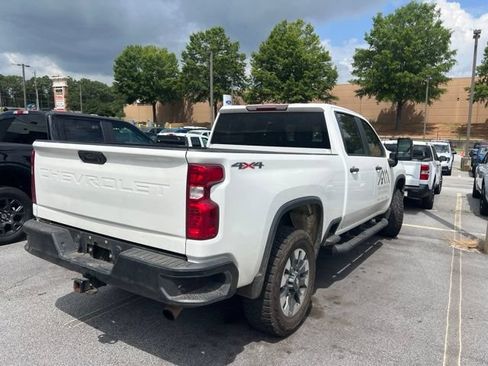 Used 2022 Chevrolet Silverado 2500 Custom w/ Custom Value Package AWD/4WD image 4