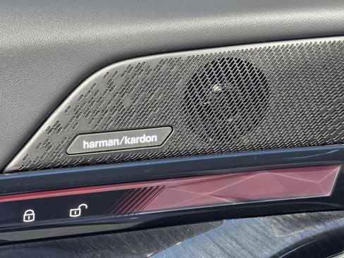 New 2026 BMW i5 eDrive40 w/ M Sport Package image 14