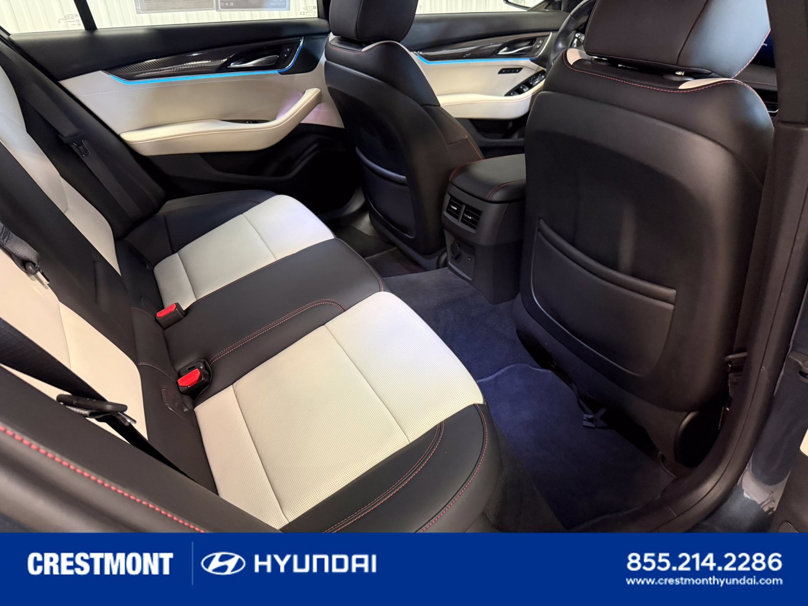 Used 2025 Cadillac CT5 Sport w/ Sun And Sound Package AWD/4WD image 25