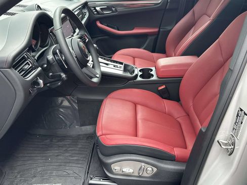 New 2026 Porsche Macan GTS AWD/4WD image 19