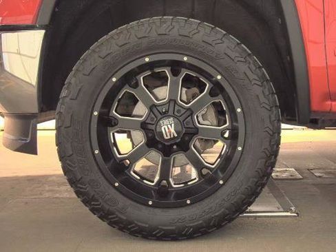 Used 2015 GMC Sierra 1500 SLE w/ SLE Value Package image 8