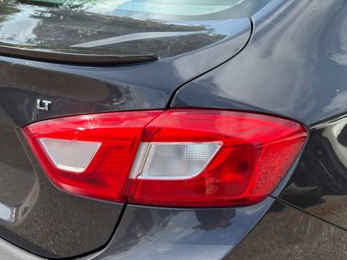 Used 2017 Chevrolet Cruze LT w/ Sun And Sound Package FWD image 12
