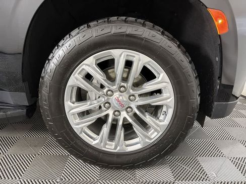 Used 2023 GMC Yukon SLT image 17