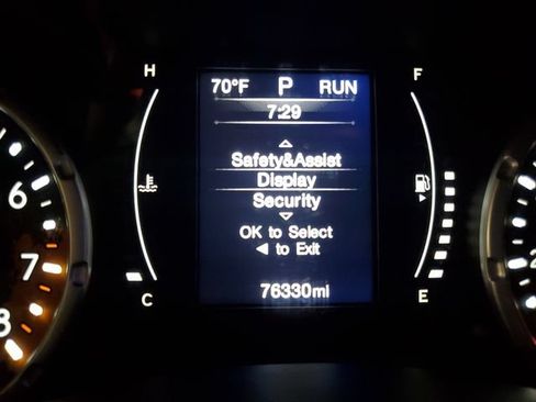 Used 2016 Jeep Renegade Latitude AWD/4WD image 18