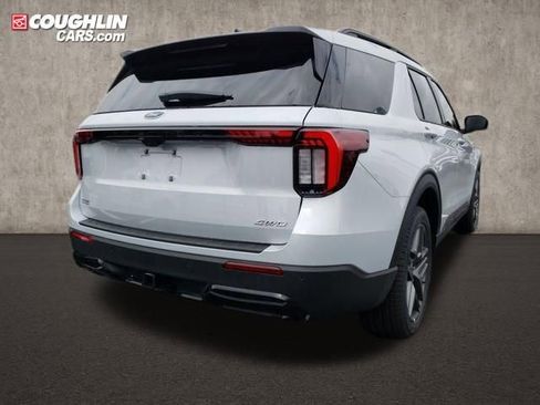 New 2026 Ford Explorer ST-Line w/ ST-Line Street Pack image 10