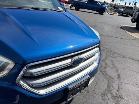 Used 2017 Ford Escape Titanium AWD/4WD image 18