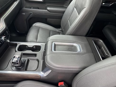Used 2022 GMC Sierra 1500 SLT w/ SLT Convenience Package AWD/4WD image 21