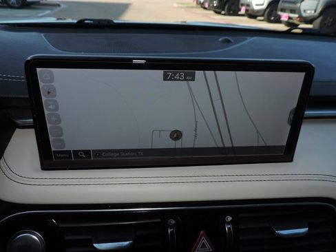 Used 2022 Genesis G70 3.3T RWD image 23