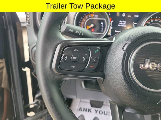 Used 2023 Jeep Gladiator Mojave AWD/4WD image 10