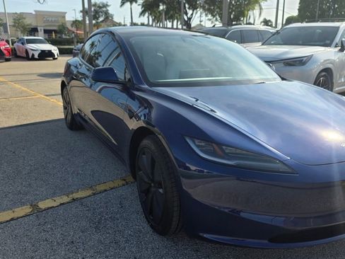 Used 2025 Tesla Model 3 Long Range RWD image 7
