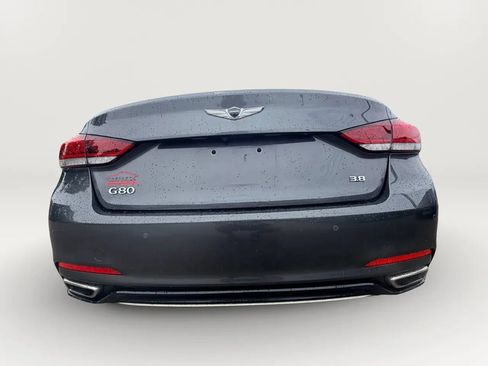 Used 2018 Genesis G80 3.8 w/ Option Group 02 RWD image 10