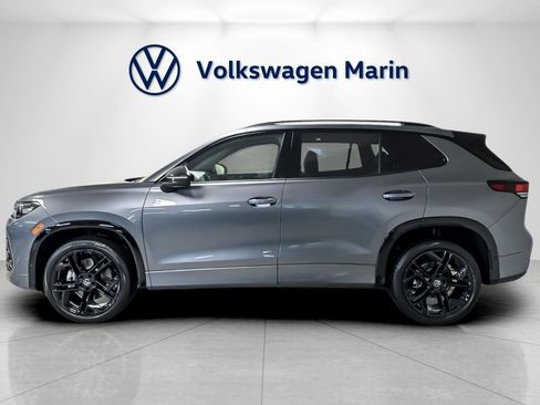 New 2026 Volkswagen Tiguan SE R-Line image 2