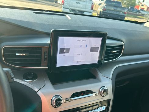 Used 2023 Ford Explorer XLT w/ Equipment Group 202A image 40