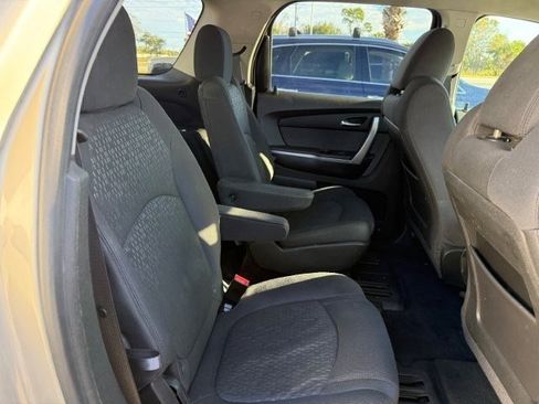 Used 2012 GMC Acadia SLE image 14