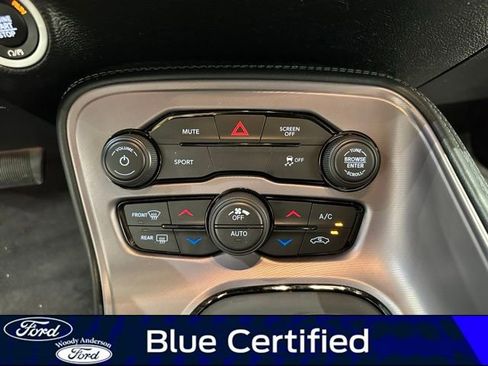 Used 2023 Dodge Challenger SXT w/ Blacktop Package image 17