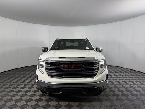 Used 2025 GMC Sierra 1500 SLT AWD/4WD image 4