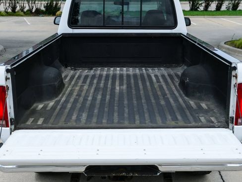Used 1997 Ford F250 4x4 SuperCab Heavy Duty image 31