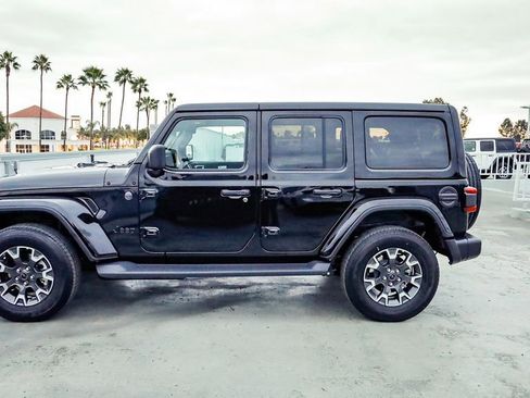 New 2026 Jeep Wrangler Unlimited Sahara AWD/4WD image 14