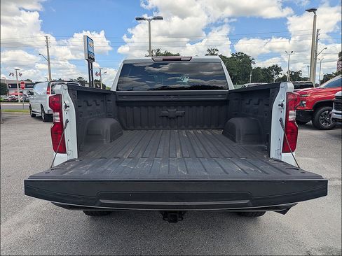 Certified 2025 Chevrolet Silverado 1500 Custom Trail Boss w/ Dark Appearance Package AWD/4WD image 14