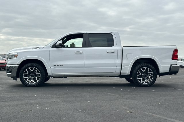 Used 2025 RAM 1500 Laramie AWD/4WD image 7