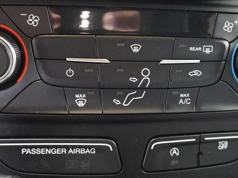 Used 2017 Ford Escape SE AWD/4WD image 17