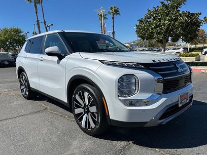 New 2025 Mitsubishi Outlander SE