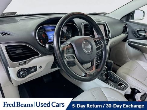 Used 2020 Jeep Cherokee Limited AWD/4WD image 12