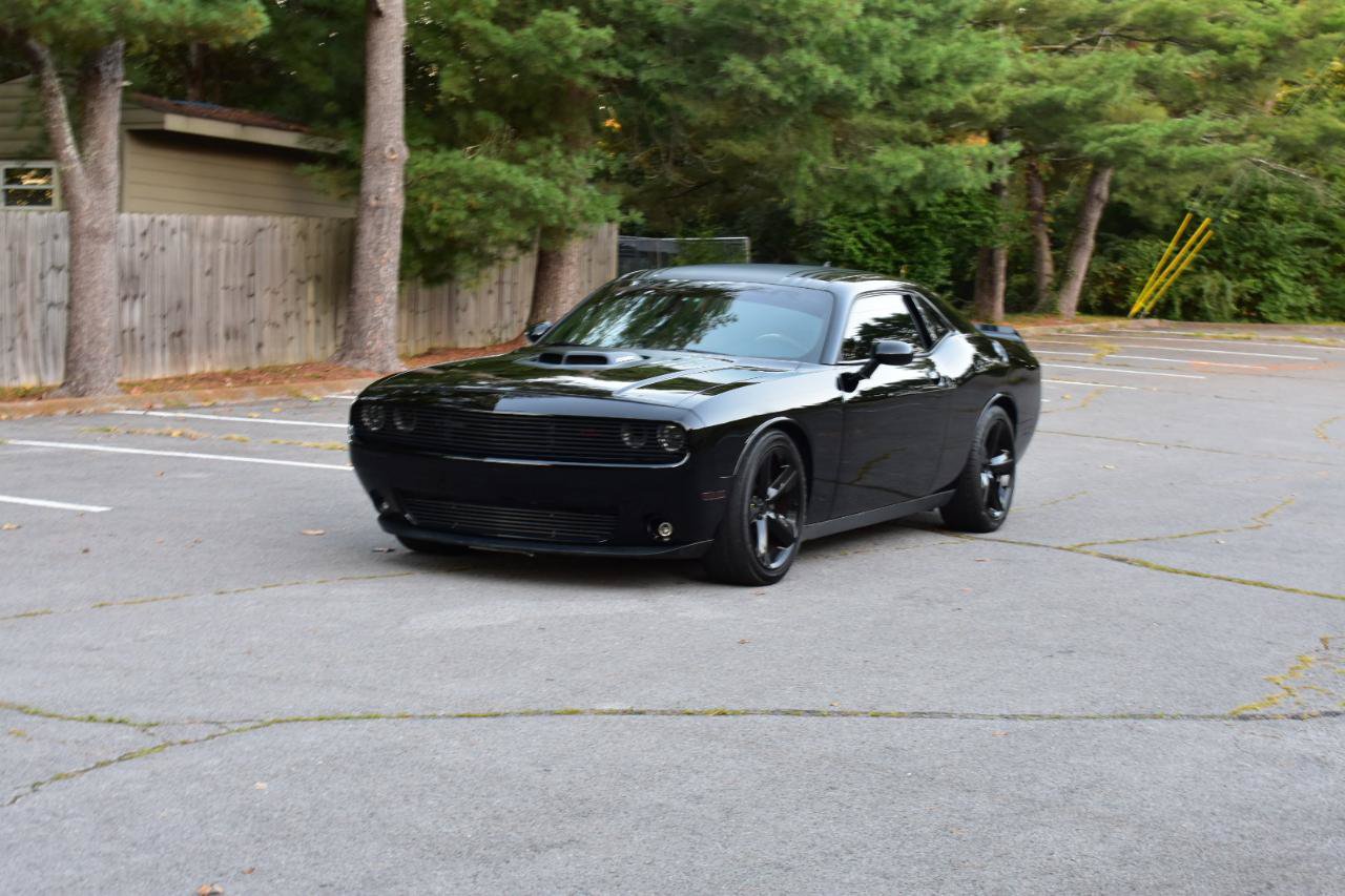 Used 2016 Dodge Challenger R/T Plus RWD image 2