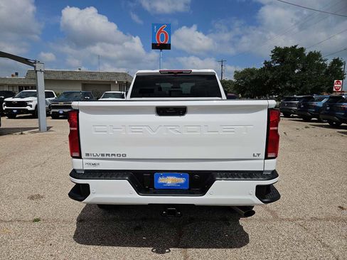 New 2026 Chevrolet Silverado 2500 LT w/ Z71 Chrome Sport Edition AWD/4WD image 7