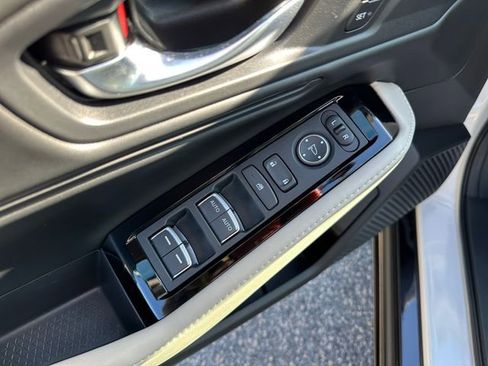 Used 2024 Honda Accord Touring image 19