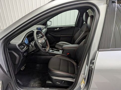 Used 2023 Ford Escape ST-Line image 14