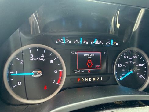 Used 2019 Ford F250 XL w/ STX Appearance Package AWD/4WD image 5