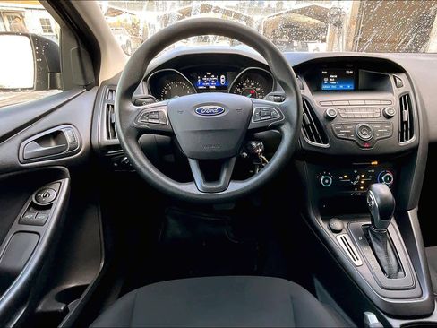 Used 2018 Ford Focus S image 5