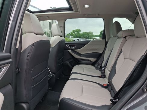 Certified 2023 Subaru Forester Limited AWD/4WD image 11