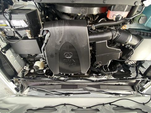 Used 2019 Toyota Tacoma TRD Sport image 29