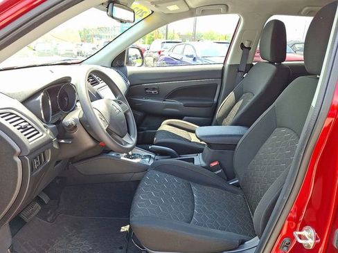 Used 2024 Mitsubishi Outlander Sport ES AWD/4WD image 13